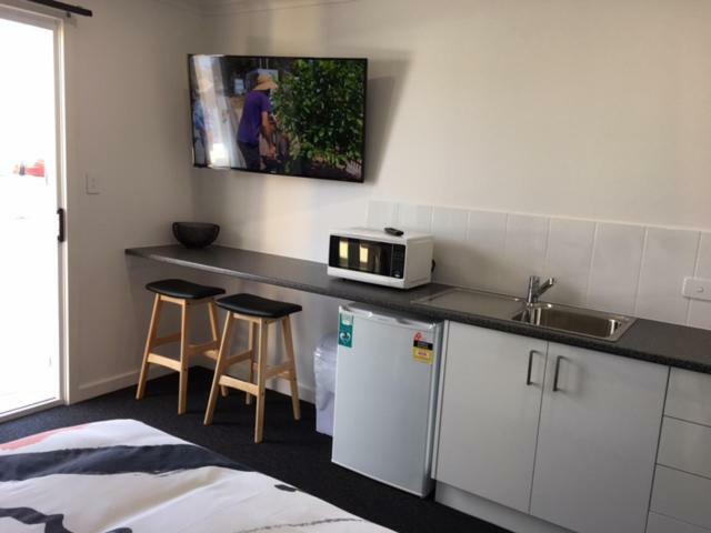 Port Lincoln Shark Apartment 1 Экстерьер фото