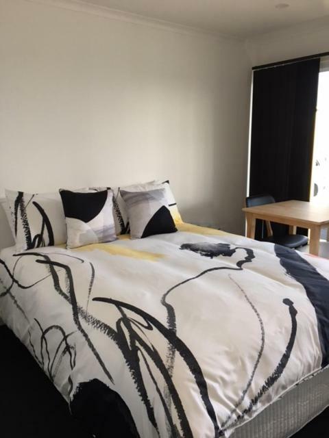 Port Lincoln Shark Apartment 1 Экстерьер фото